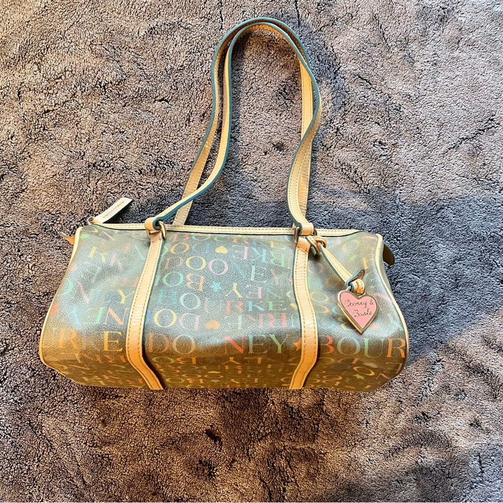 Vintage Dooney & Bourke circle bag